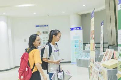 在东软，如何通过图书出租培养你的文艺范？